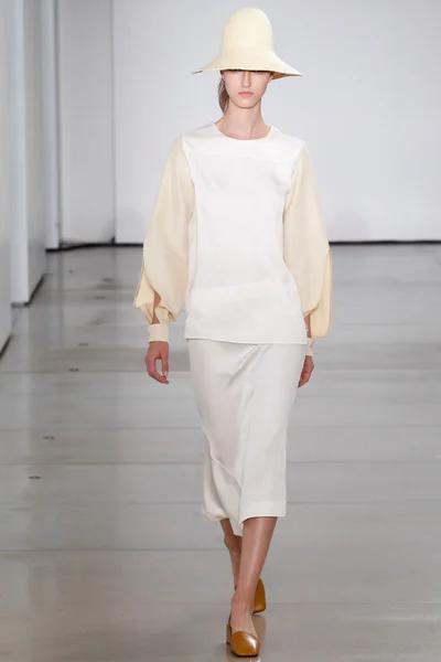 Look 2